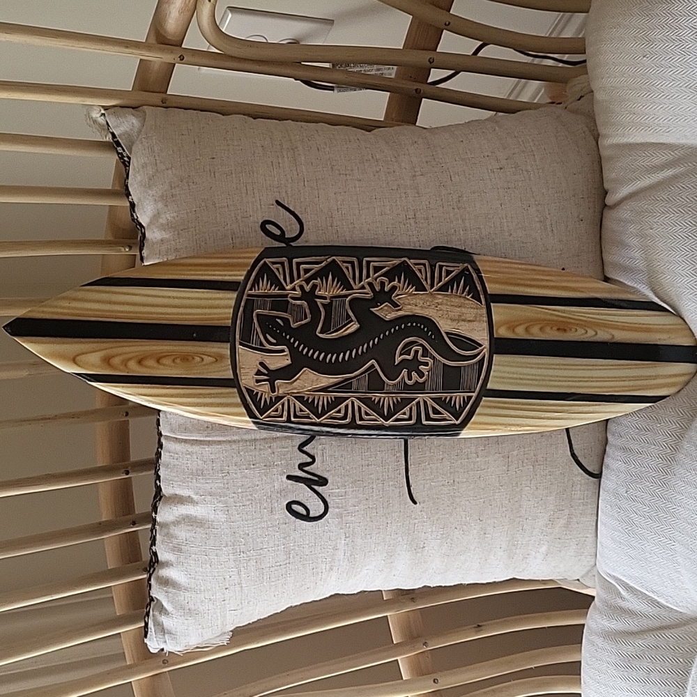 Chesapeake Bay mini surf board with Lizard.